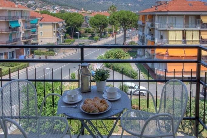 Appartement Ad Un Passo Da… à Pietra Ligure Extérieur photo